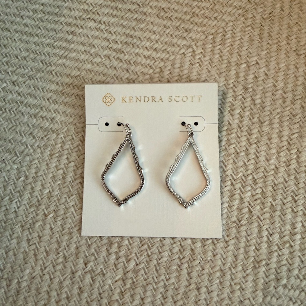Kendra Scott Sophee Drop Earrings Silver